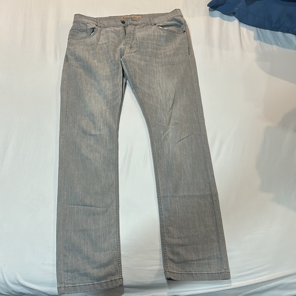 3 jeans in bundle - Picture 7 of 9